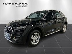 Brilliantsvart Begagnad 2024 Audi Q5 Advanced Plus SUV | 464 900 kr (Marknadspris)
