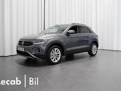 Grå (indium grey metallic) Ny 2025 VW T-Roc Life SUV | 337 500 kr (Marknadspris)