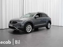 Grå (indium grey metallic) Ny 2025 VW T-Roc Life SUV | 337 500 kr (Bra pris)