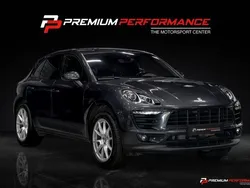 Grå (volcano grey metallic) Begagnad 2018 Porsche Macan SUV | 399 900 kr (Marknadspris)