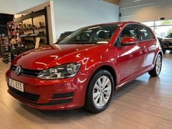 Röd Begagnad 2015 VW Golf VII S Halvkombi | 164 000 kr (Lite dyr)