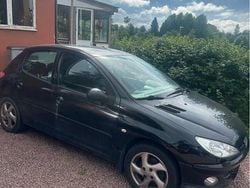 Svart Begagnad 2006 Peugeot 206 Halvkombi | 9 000 kr (Superpris)