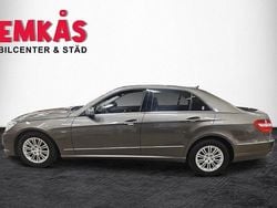 Silver Begagnad 2010 Mercedes E220 Sedan | 89 900 kr (Marknadspris)