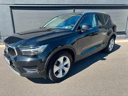 Svart Begagnad 2022 Volvo XC40 Momentum SUV | 290 000 kr (Bra pris)