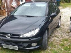 Svart Begagnad 2003 Peugeot 206 GTi Halvkombi | 5 000 kr (Bra pris)