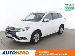 Vit Begagnad 2016 Mitsubishi Outlander P-HEV SUV | 189 000 kr (Marknadspris)