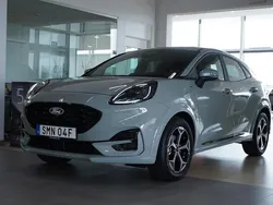 Grå Begagnad 2024 Ford Puma ST-Line SUV | 269 900 kr (Marknadspris)