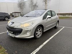 Grå Begagnad 2008 Peugeot 308 Halvkombi | 34 000 kr (Superpris)