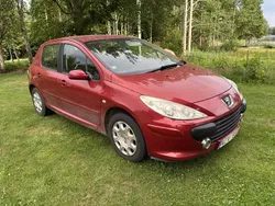 Röd Begagnad 2006 Peugeot 307 Halvkombi | 12 000 kr (Marknadspris)