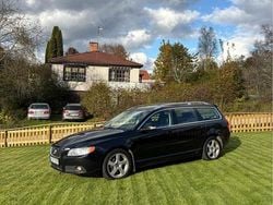 Svart Begagnad 2009 Volvo V70 Summum Kombi | 57 000 kr (Marknadspris)