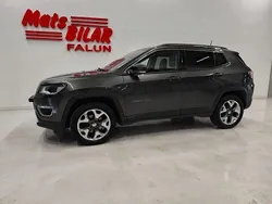 Grå Begagnad 2017 Jeep Compass Limited SUV | 209 900 kr (Dyr)