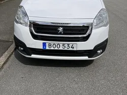 Begagnad 2018 Peugeot Partner Minibuss | 75 000 kr (Marknadspris)