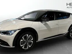 Grå Begagnad 2023 Kia EV6 4 SUV | 539 900 kr (Marknadspris)