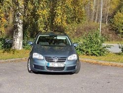 Grå Begagnad 2009 VW Golf VI Kombi | 53 000 kr (Marknadspris)