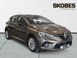 Begagnad 2020 Renault Clio V Intens Halvkombi | 129 100 kr (Marknadspris)