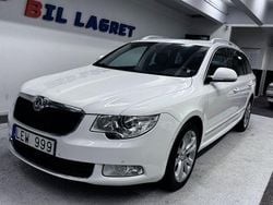 Vit Begagnad 2010 Skoda Superb Elegance Kombi | 64 900 kr