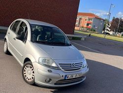 Silver Begagnad 2005 Citroën C3 Halvkombi | 16 900 kr (Marknadspris)