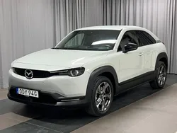 Vit Begagnad 2021 Mazda MX30 Cosmo SUV | 169 900 kr (Marknadspris)