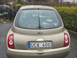 Ljus guld Begagnad 2003 Nissan Micra Halvkombi | 12 500 kr (Bra pris)