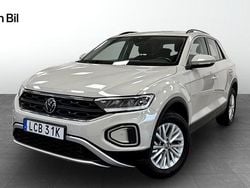 Grå Begagnad 2022 VW T-Roc Life SUV | 274 900 kr (Marknadspris)