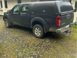 Grå Begagnad 2007 Nissan Navara Pickup | 55 000 kr (Bra pris)