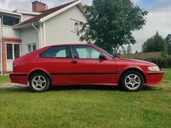 Röd Begagnad 2000 Saab 9-3 Sportkupé | 33 000 kr