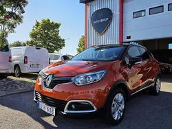 Flerfärgad Begagnad 2016 Renault Captur SUV | 109 900 kr (Marknadspris)