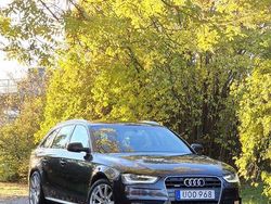 Grå Begagnad 2013 Audi A4 Sport Kombi | 130 000 kr (Dyr)
