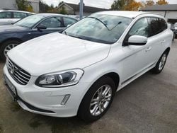 Vit Begagnad 2014 Volvo XC60 Summum SUV | 124 900 kr (Marknadspris)
