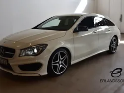 Vit Begagnad 2015 Mercedes CLA200 Shooting Brake AMG Kombi | 169 900 kr (Marknadspris)