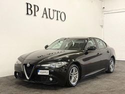 Svart Begagnad 2016 Alfa Romeo Giulia Sedan | 119 900 kr (Lite dyr)