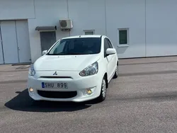 Vit Begagnad 2013 Mitsubishi Space Star Kombi | 70 000 kr (Marknadspris)