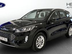 Svart (black) Begagnad 2022 Ford Kuga Titanium SUV | 234 900 kr (Marknadspris)
