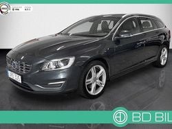 Grå (svartmetallic) Begagnad 2018 Volvo V60 Standard Kombi | 235 900 kr (Marknadspris)