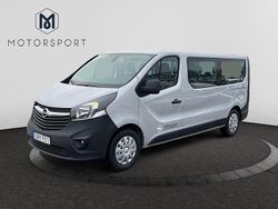 Grå Begagnad 2015 Opel Vivaro Van | 169 900 kr (Dyr)