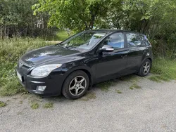 Svart Begagnad 2009 Hyundai i30 Halvkombi | 72 500 kr (Dyr)