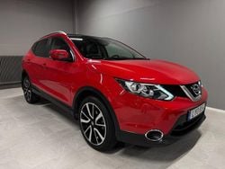 Röd Begagnad 2017 Nissan Qashqai 360º SUV | 169 900 kr (Bra pris)