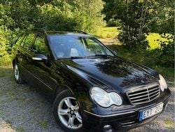 Svart Begagnad 2007 Mercedes C180 Avantgarde Kombi | 35 000 kr (Bra pris)