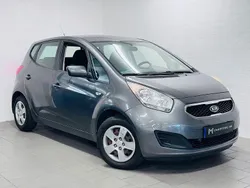 Grå Begagnad 2011 Kia Venga EX Halvkombi | 49 900 kr (Marknadspris)