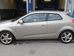 Silver Begagnad 2011 Kia ProCeed 4 Halvkombi | 20 000 kr (Superpris)
