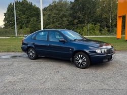 Blå Begagnad 2001 Toyota Corolla Halvkombi | 29 800 kr (Dyr)