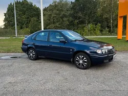 Blå Begagnad 2001 Toyota Corolla Halvkombi | 29 800 kr (Dyr)