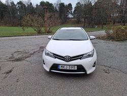 Begagnad 2014 Toyota Auris Touring Sports Edition Kombi | 95 000 kr (Bra pris)