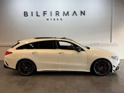 Vit Begagnad 2022 Mercedes CLA45 AMG Shooting Brake AMG Kombi | 579 900 kr (Marknadspris)