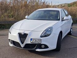 Begagnad 2016 Alfa Romeo Giulietta Halvkombi | 150 000 kr