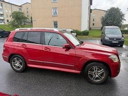 Röd Begagnad 2008 Mercedes GLK320 SUV | 49 900 kr (Dyr)