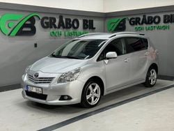 Silver Begagnad 2009 Toyota Verso Minibuss | 119 900 kr (Marknadspris)