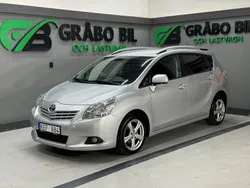 Silver Begagnad 2009 Toyota Verso Minibuss | 129 900 kr (Dyr)
