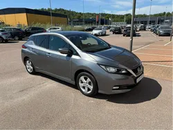 Grå Begagnad 2021 Nissan Leaf Tekna Halvkombi | 210 000 kr (Marknadspris)