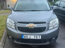 Grå Begagnad 2013 Chevrolet Orlando Minibuss | 80 000 kr (Marknadspris)